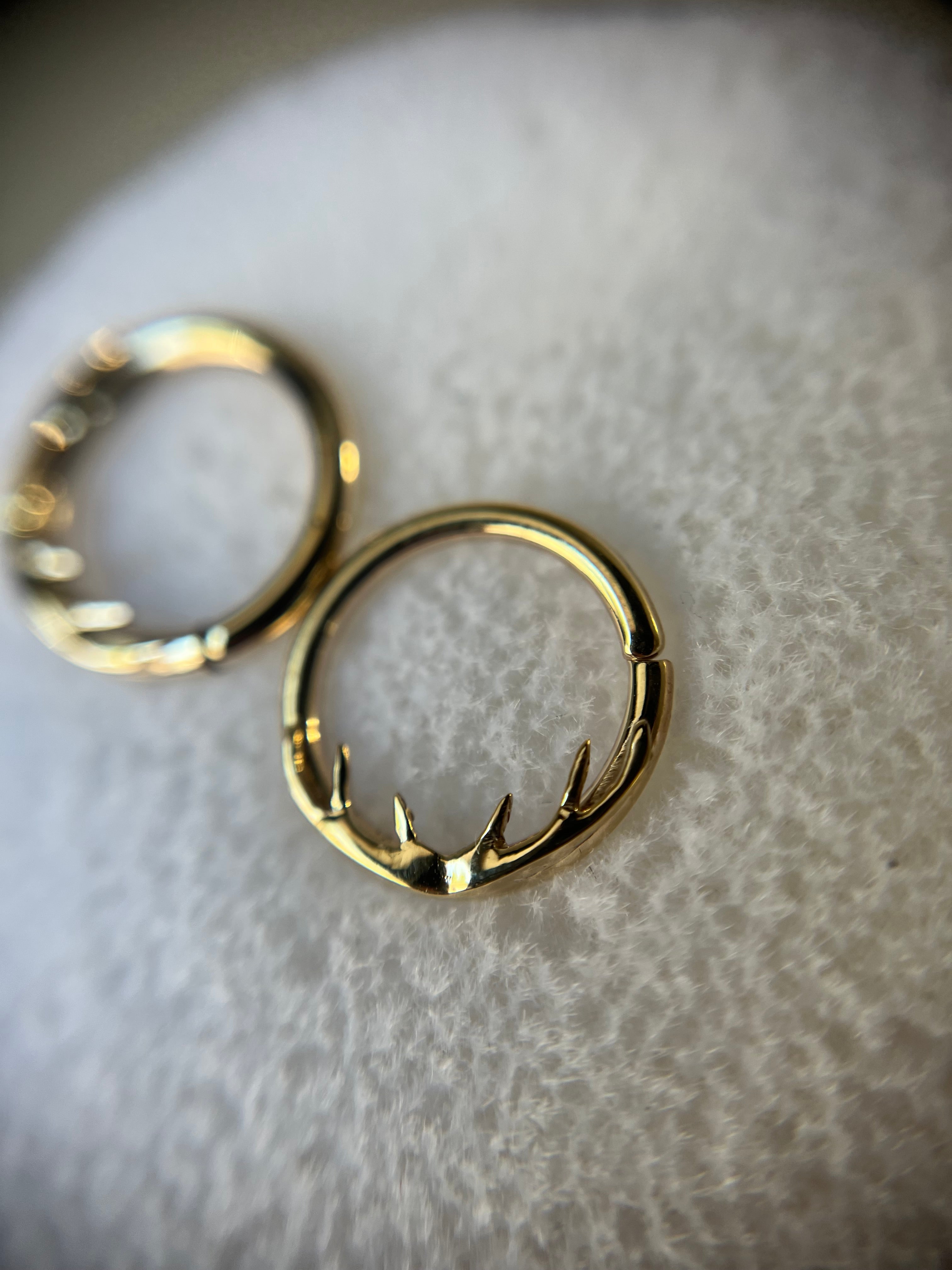 Seam Ring Hoop 14K Gold or Platinum – FreshTrends